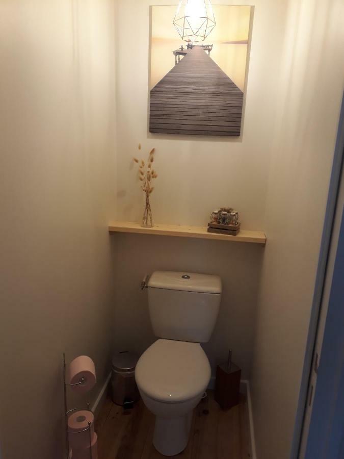 Gite " Le Vieux Noyer" Liesville-sur-Douve ภายนอก รูปภาพ