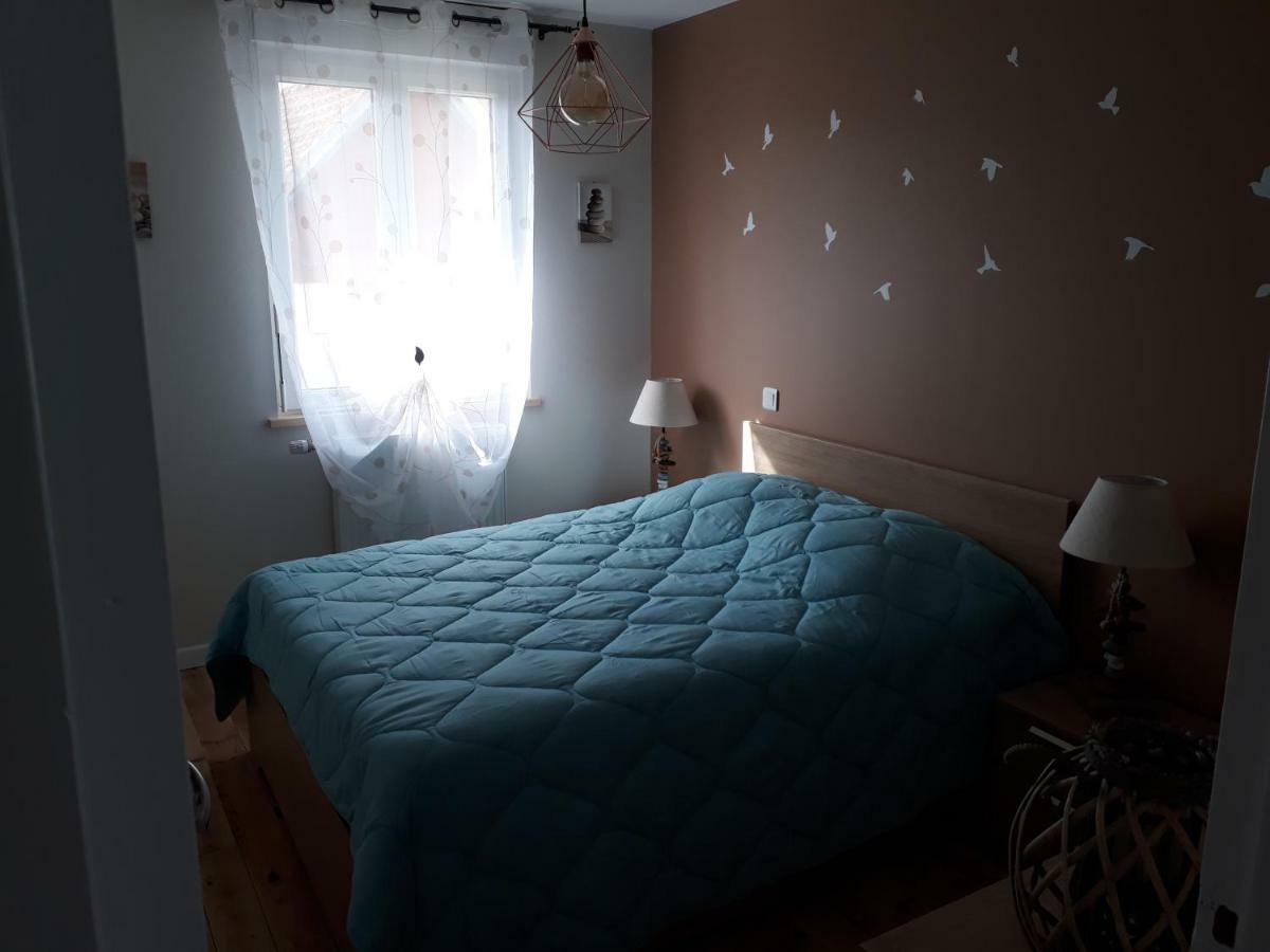 Gite " Le Vieux Noyer" Liesville-sur-Douve ภายนอก รูปภาพ