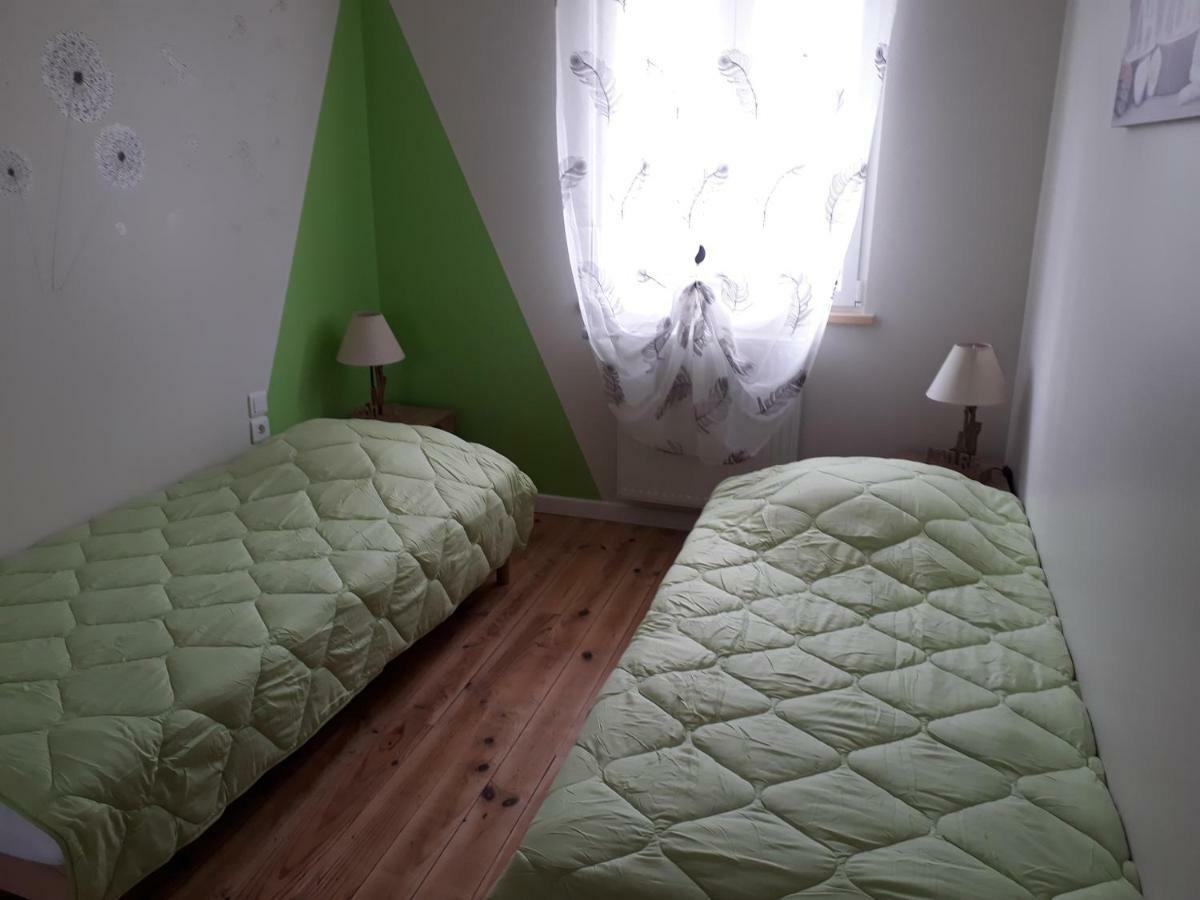 Gite " Le Vieux Noyer" Liesville-sur-Douve ภายนอก รูปภาพ